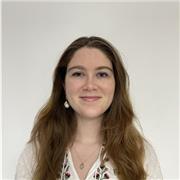 Chica portuguesa que enseña portugués nativo